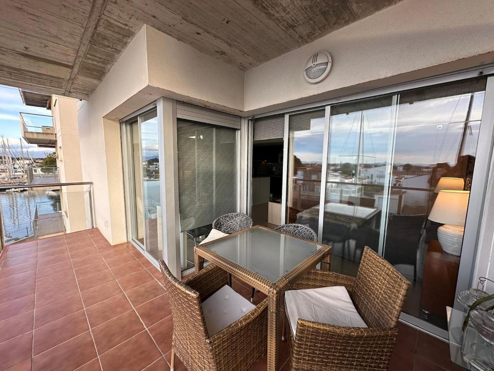 Ferienwohnung Apartamento En Roses Con Vistas Al Canal Y Piscina Exterior foto